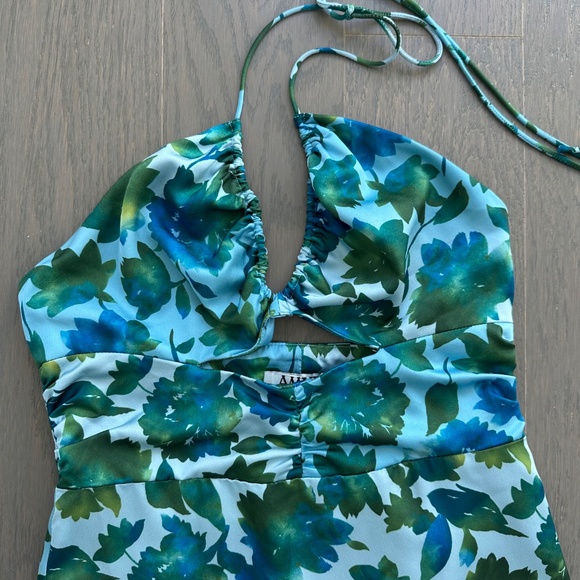 AMUR Edie High Low Tie Neck Gown in Cerulean Blue Lotus Block Print  - SIZE 2 - Picture 6 of 15